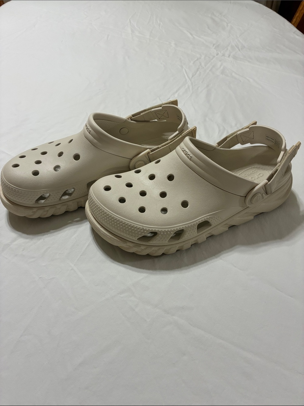 Unisex Crocs Duet Max II Clogs (Tan)